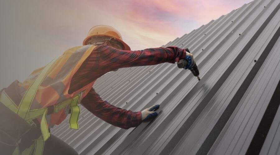 Expert Emergency Roof Repairs services in Eastpointe, MI